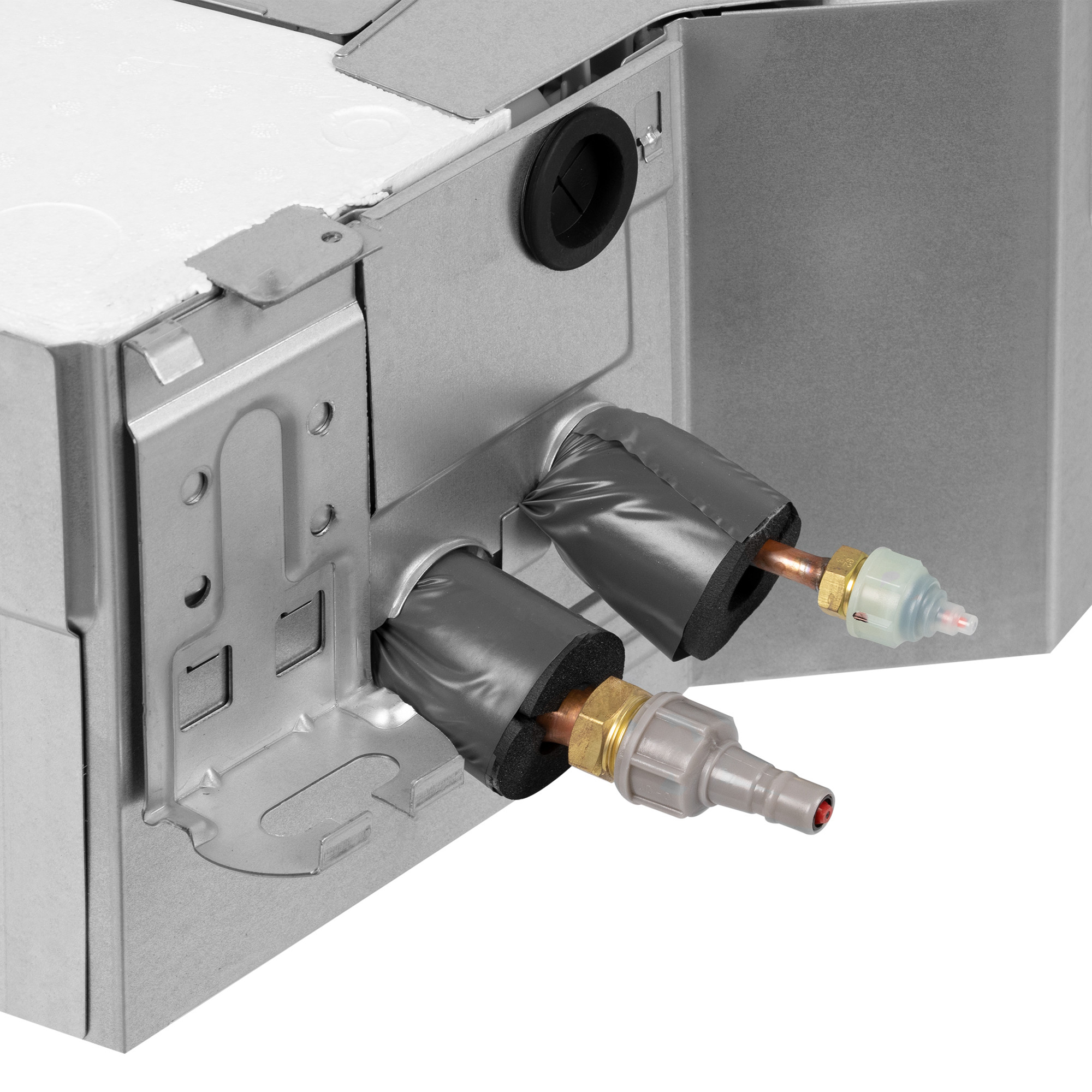 Комплект Electrolux EACC-24H/UP4-DC/N8 инверторной сплит-системы, кассетного типа в компании ICEКОХИНОР
